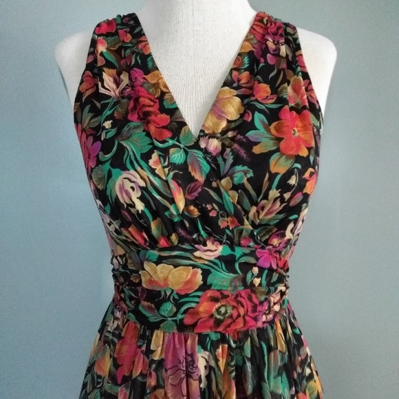 Vintage 70s floral dress with asymmetrical hem xs - Picture 2 of 6